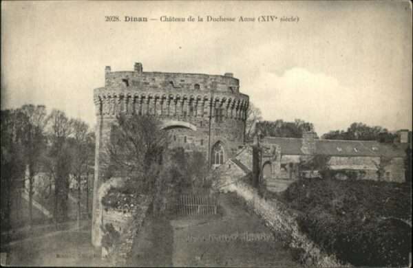 Dinan 22 Dinan Chateau de la Duchesse Anne