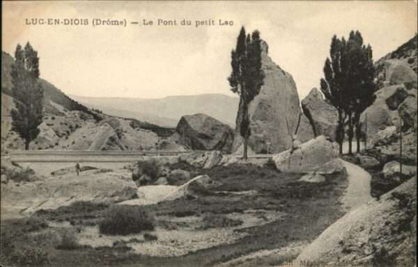 Luc-en-Diois Le Pont du petit Lac
