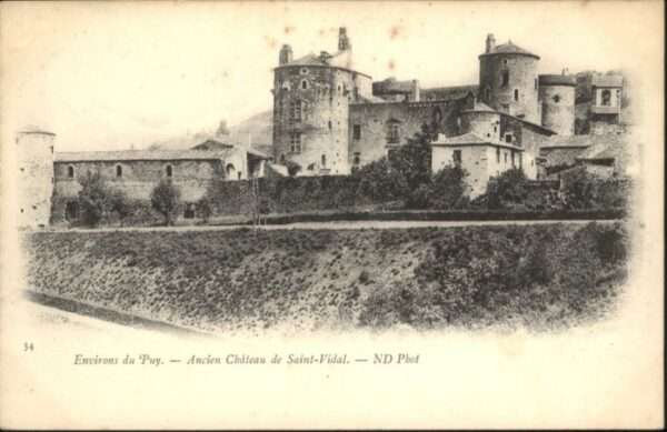 Le Puy-en-Velay Le_Puy Ancien Chateau de Saint-Vidal