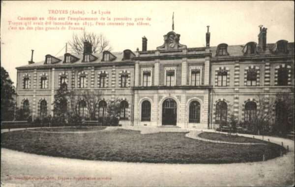Troyes Le Lycee
