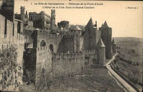 Carcassonne l_Hotel de la Cite