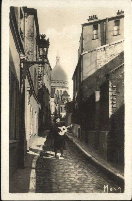 Paris Montmartre La Rue St-Rustique