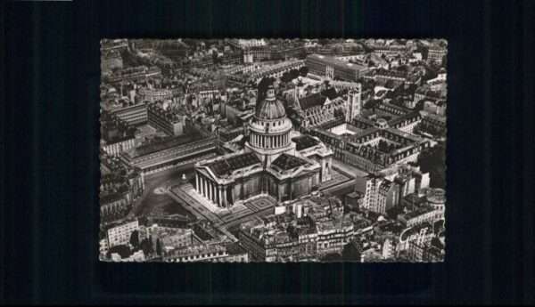 Paris Fliegeraufnahme Le Pantheon l'Eglise St