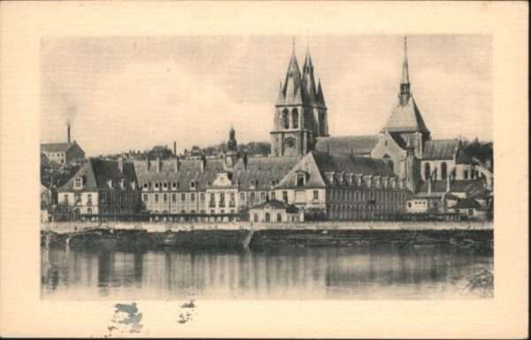Blois 41 Blois l_Hopital L'Eglise Saint-Nicolas