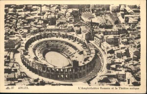 Arles Bouches-du-Rhone Arles Fliegeraufnahme L'Amphitheatre Ro