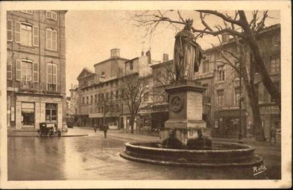 Aix-en-Provence Fontaine Statue du roi Rene