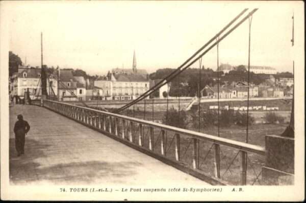Tours Indre-et-Loire Tours Le Pont suspendu