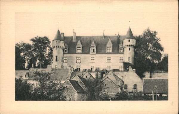Montresor Chateau