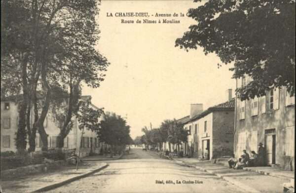 La Chaise-Dieu Avenue Gare Route Nimes Moulins
