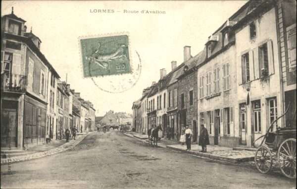 Lormes Route Avallon
