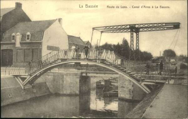 La Bassee Route Lens Canal Aires