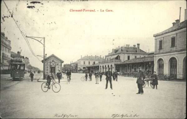 Clermont-Ferrand Gare Bahnhof Strassenbahn