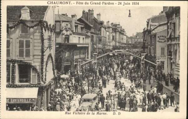 Chaumont 52 Chaumont Fete Grand-Pardon Rue Victoire