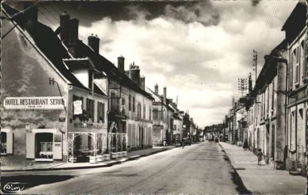 Villeneuve-l Archeveque Yonne Rue Breard