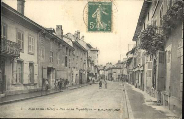 Moirans Isere Rue Republique
