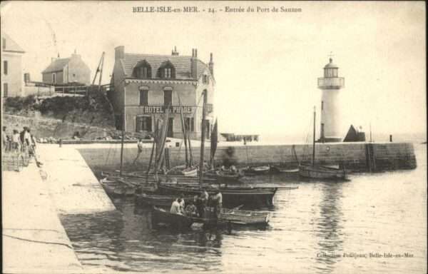 Belle-Ile-en-Mer Port Sauzon Hotel Phare Leuchtturm