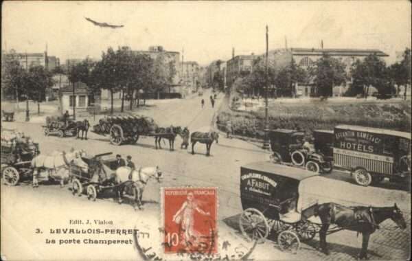 Levallois-Perret Porte Champerret Pferd Kutsche