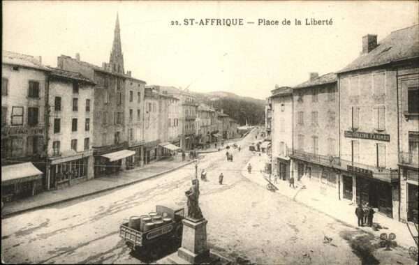 Saint-Affrique Place de la LIberte