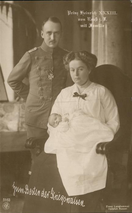 Adel Prinz Heinrich von Reuß mit Familie
