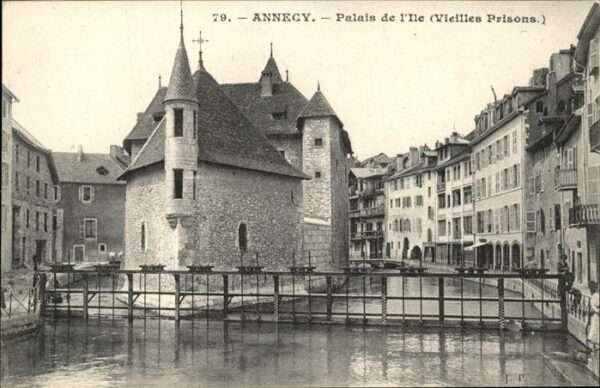 Annecy Haute-Savoie Palais de Ille