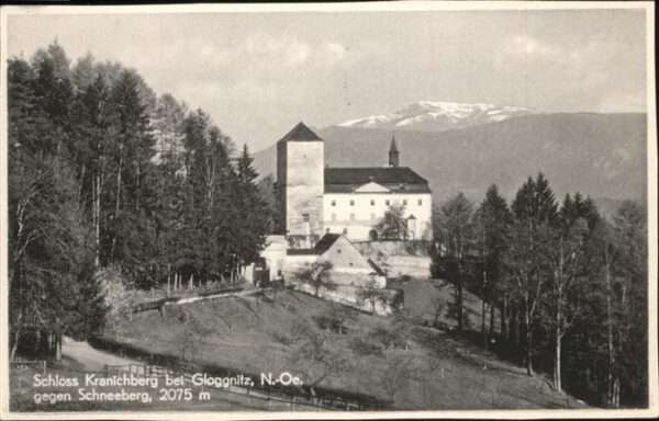 Gloggnitz Niederoesterreich Schloss Kranichberg