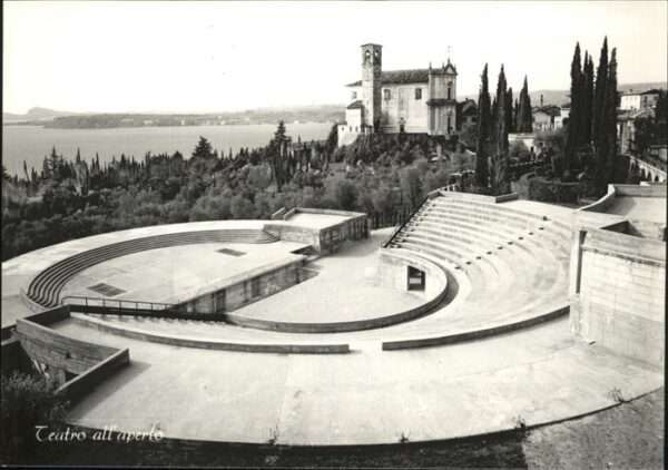 Garda Lago di Garda Teatro all `aperto