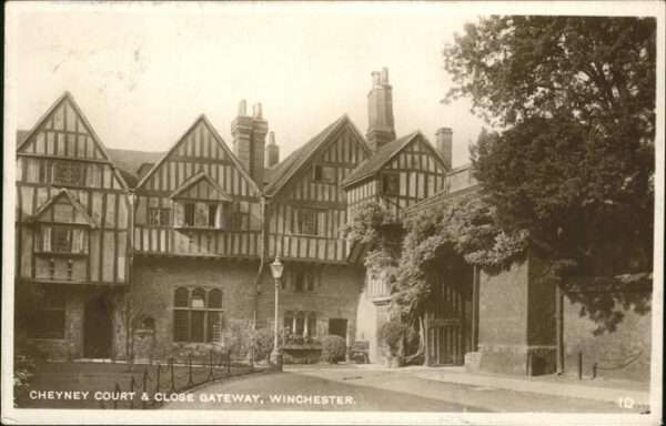 Winchester Chevney court