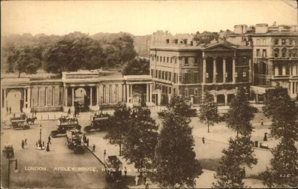 London Apsley House
Hyde Park