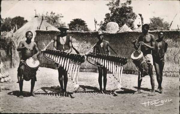 Trommler Balafons Fort Archambault