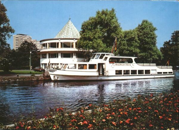 Motorboote Driedrich Freye Mülheim Ruhr Wasserbahn