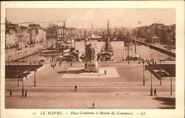 Le Havre Place Gambetta 
Bassin du Commerce