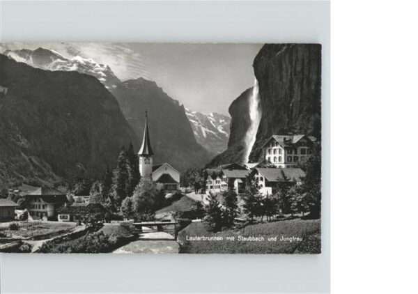 Lauterbrunnen BE Staubbach
Jungfrau
