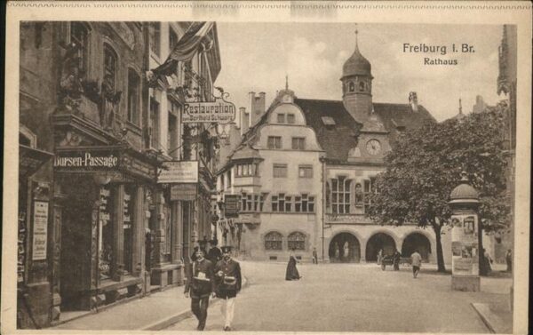 Postbote Brieftraeger Freiburg Rathaus Bursen Passage Restaur