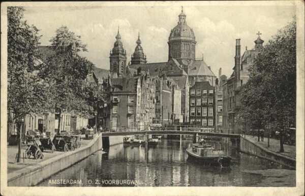 Amsterdam Niederlande Voorburgwal Brücke Schiff