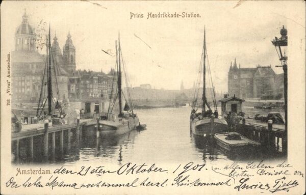 Amsterdam Niederlande Prins Hendrikkade Station Schiff