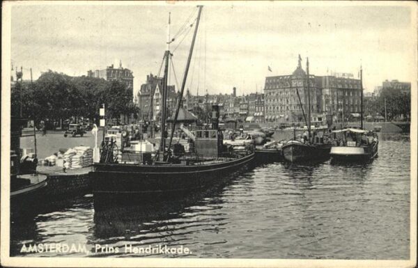 Amsterdam Niederlande Prins Hendrikkade Schiff