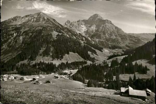 Baad Mittelberg Kleinwalsertal Widderstein