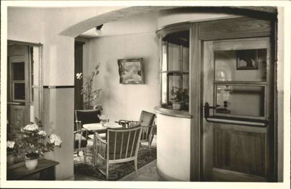 Riezlern Kleinwalsertal Vorarlberg Riezler Hof Gastraum Babette Landschbau