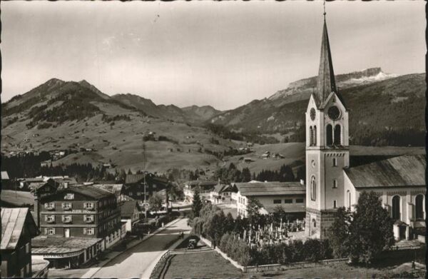 Riezlern Kleinwalsertal Vorarlberg Kirche Friedhof