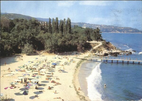 Varna Warna Bapha Strand