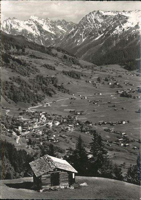 Klosters GR Dorf Platz Silvretta