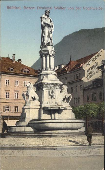 Bozen Suedtirol Denkmal Walter v. d. Vogelweide