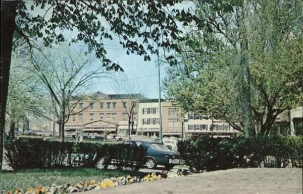 Amherst Massachusetts Main St.