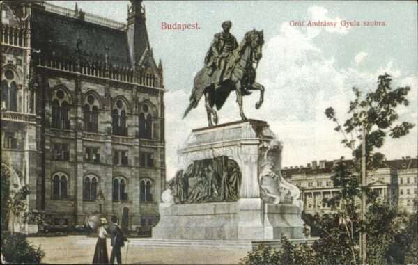 Budapest Grof Andrassy Gyula szobra