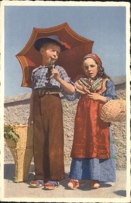Trachten Schweiz Kinder Sonnenschirm Pfeife