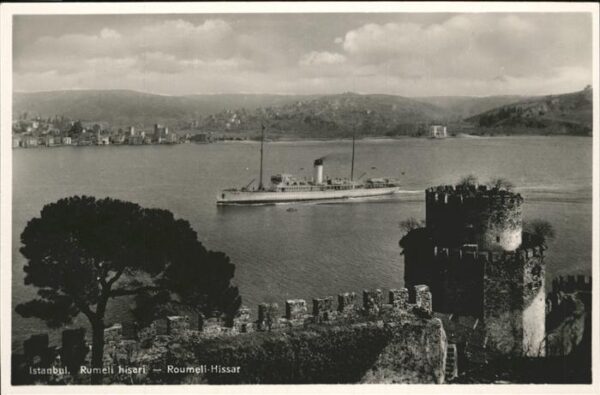 Istanbul Constantinopel Rumeli hisari Dampfer
