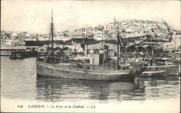 Tanger Tangier Tangiers Port et la Casbah Hafen Schiff