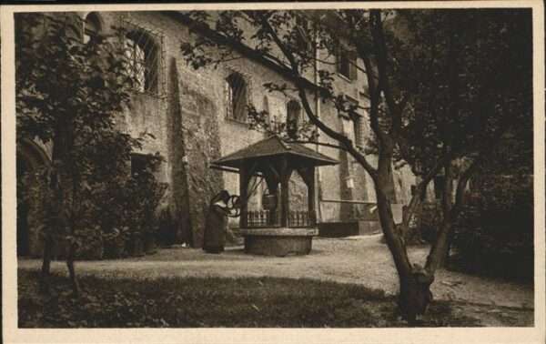 Nonnberg Salzburg Benediktinenkloster Ziehbrunnen Pension