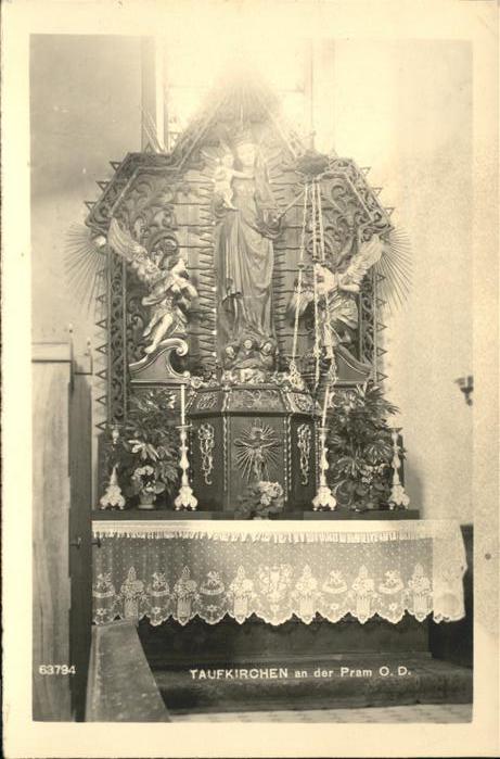 Taufkirchen Pram Altar