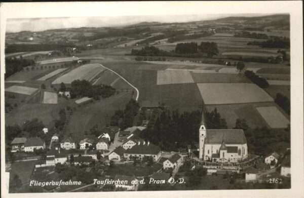 Taufkirchen Pram Flugaufnahme